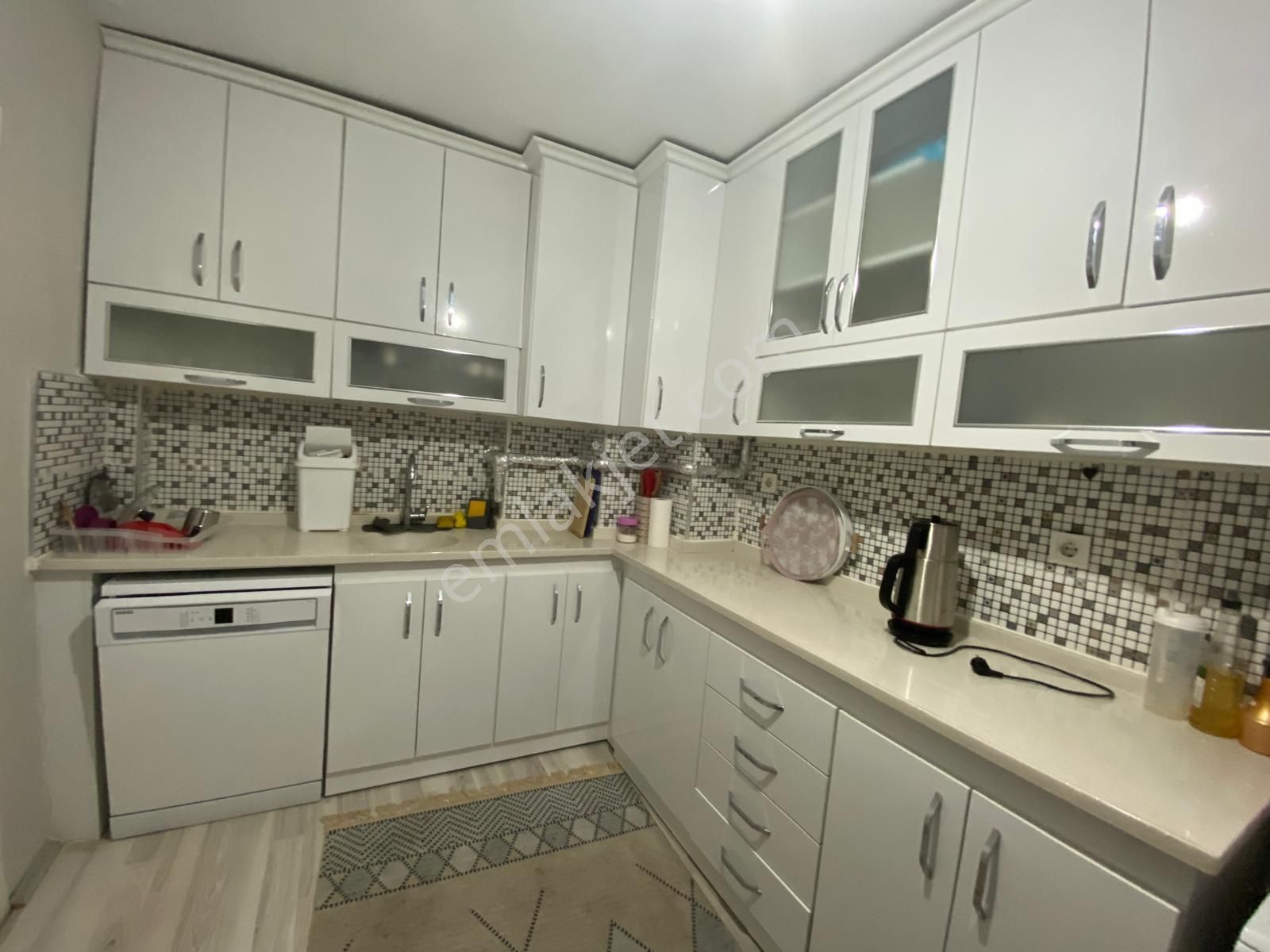 Deniz Yiğit'ten Meydan Mahallesinde Merkezde Satılık 2+1 Daire Full Yapılı Bakımlı - Görsel 19