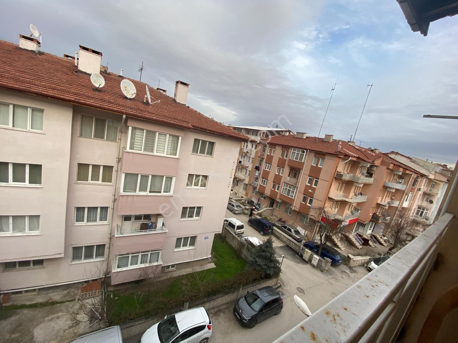 Deniz Yiğit'ten Meydan Mahallesinde Merkezde Satılık 2+1 Daire Full Yapılı Bakımlı - Görsel 15