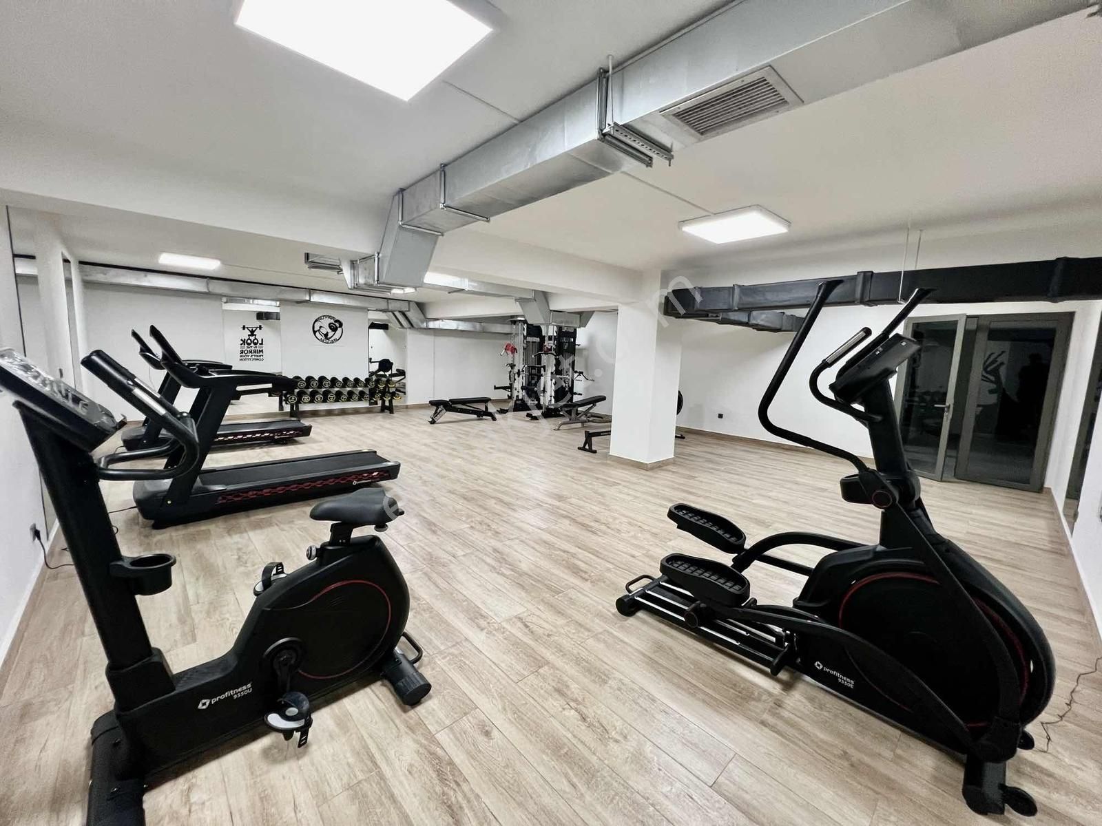 Kaçırılmaz Fırsat! Çengelköy Vera Sitesinde 3+1 135 M² Daire - Görsel 29