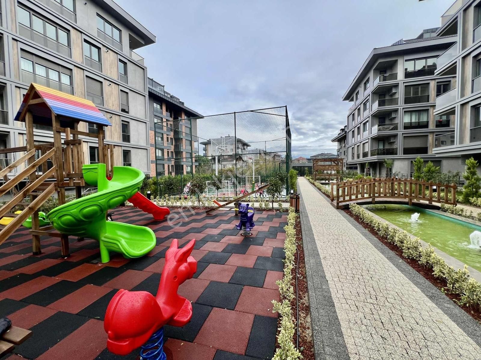 Kaçırılmaz Fırsat! Çengelköy Vera Sitesinde 3+1 135 M² Daire - Görsel 19