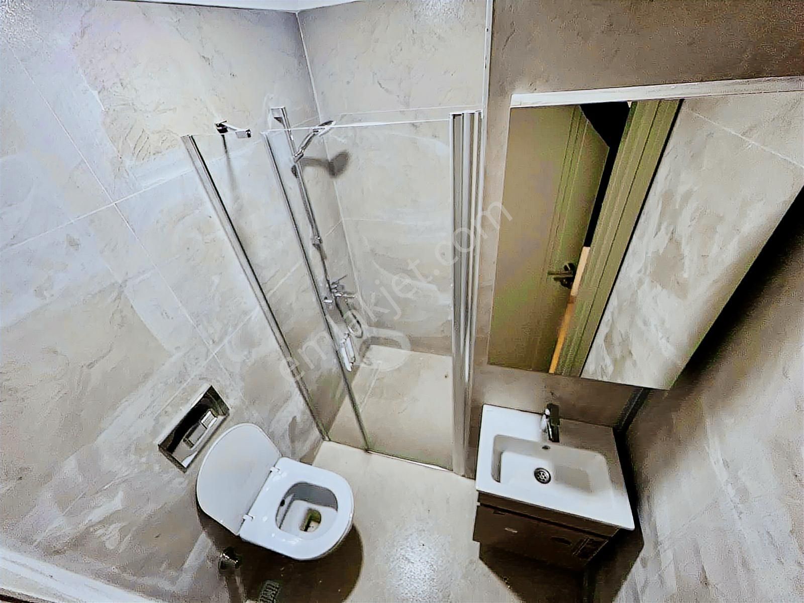 Kaçırılmaz Fırsat! Çengelköy Vera Sitesinde 3+1 135 M² Daire - Görsel 5