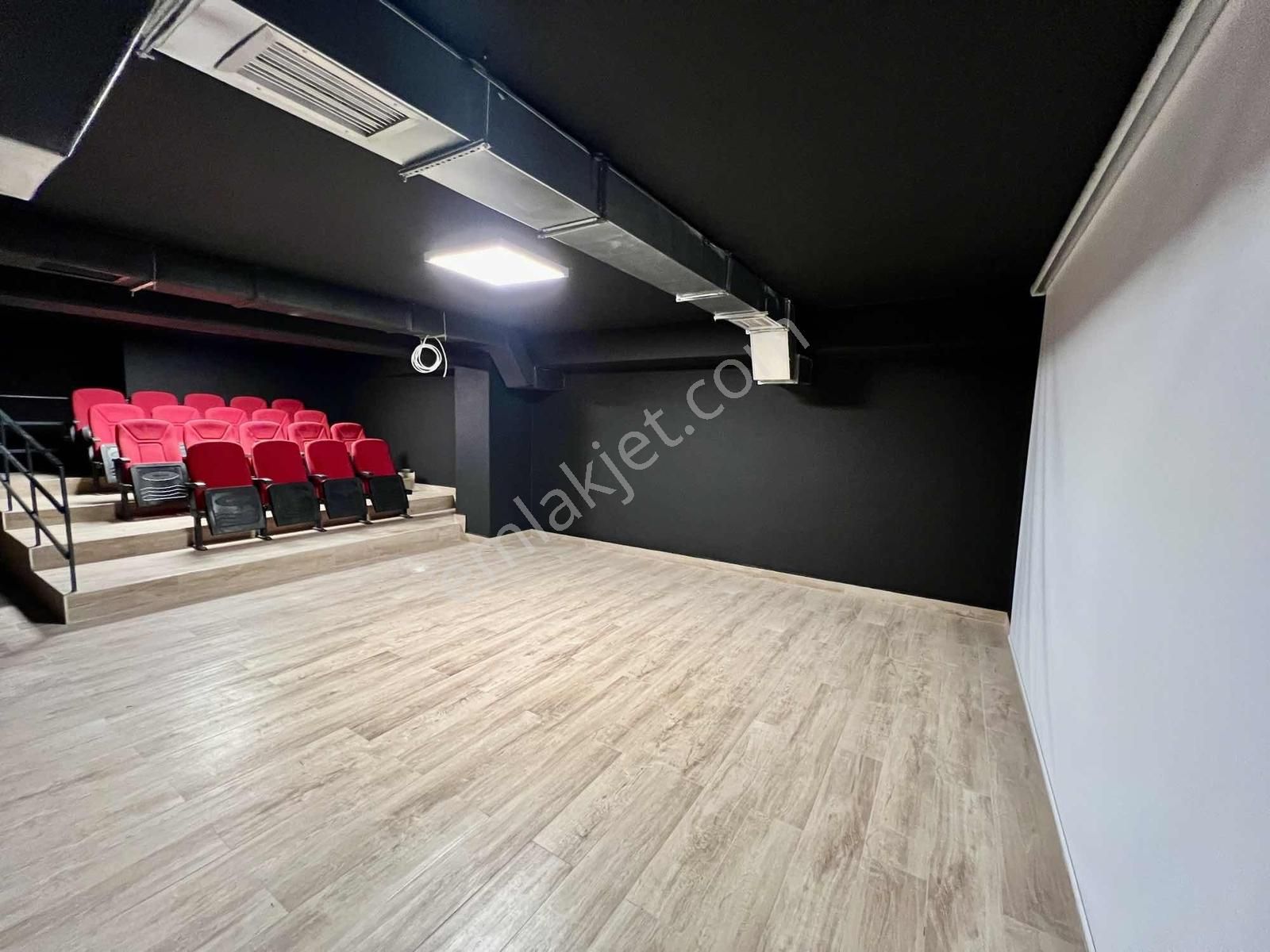 Kaçırılmaz Fırsat! Çengelköy Vera Sitesinde 3+1 135 M² Daire - Görsel 21