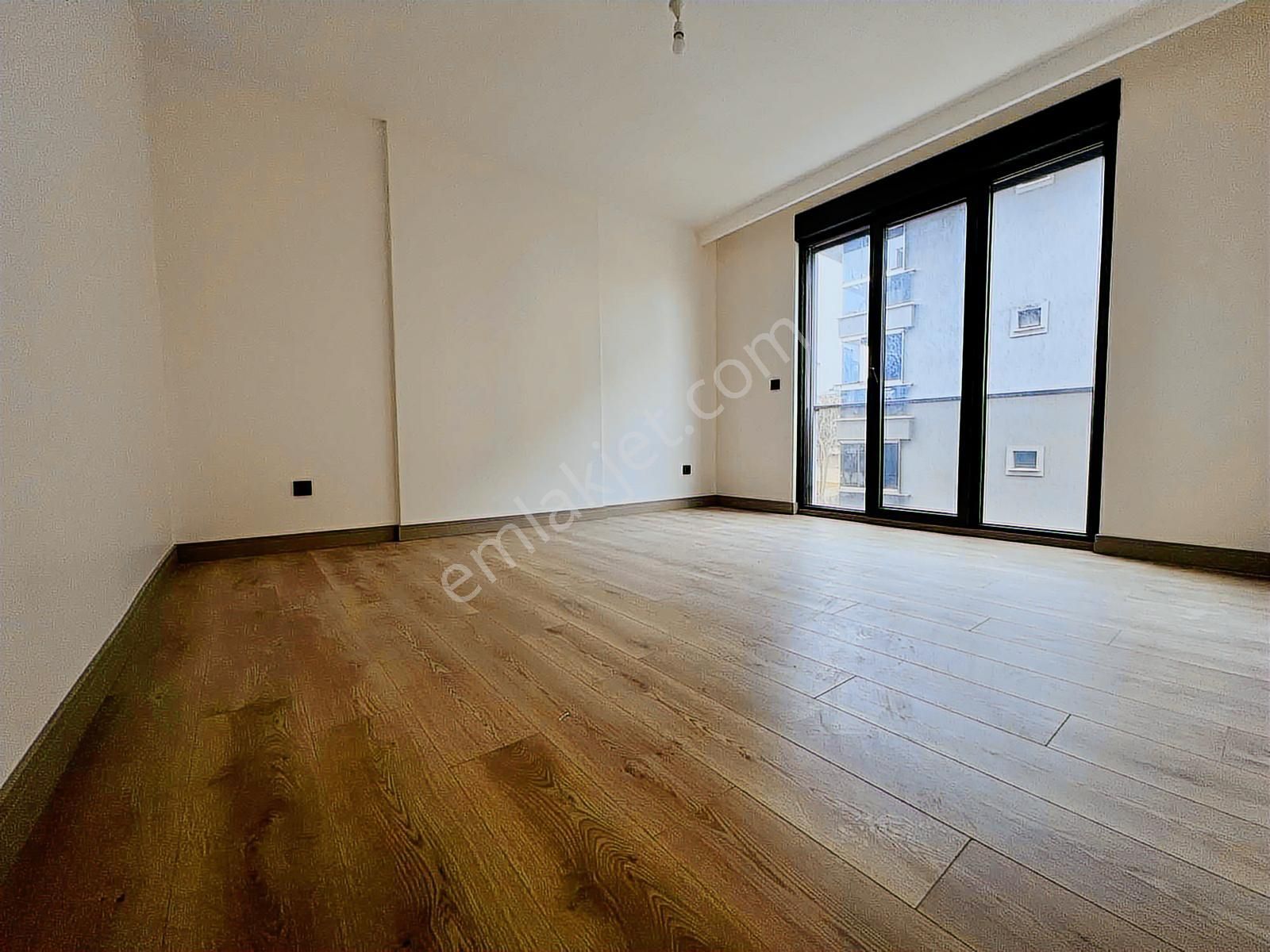 Kaçırılmaz Fırsat! Çengelköy Vera Sitesinde 3+1 135 M² Daire - Görsel 2