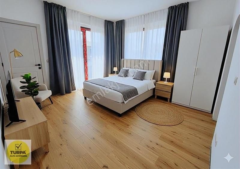 Karaali Mahallesi'nde 4+1 Satılık Müstakil Havuzlu Villa - Görsel 25