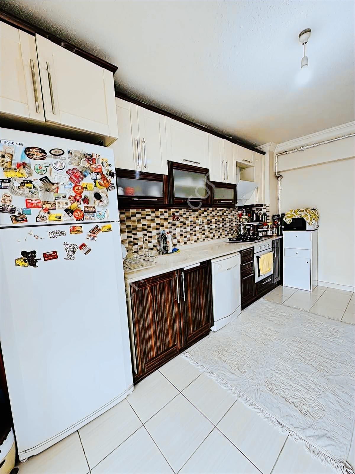 Beyler'den Yeşilovada Katta Öncephe Geniş M² Çift Banyo 3+1daire - Görsel 5