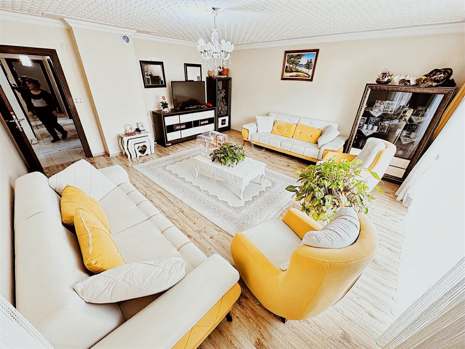 Beyler'den Yeşilovada Katta Öncephe Geniş M² Çift Banyo 3+1daire - Görsel 6