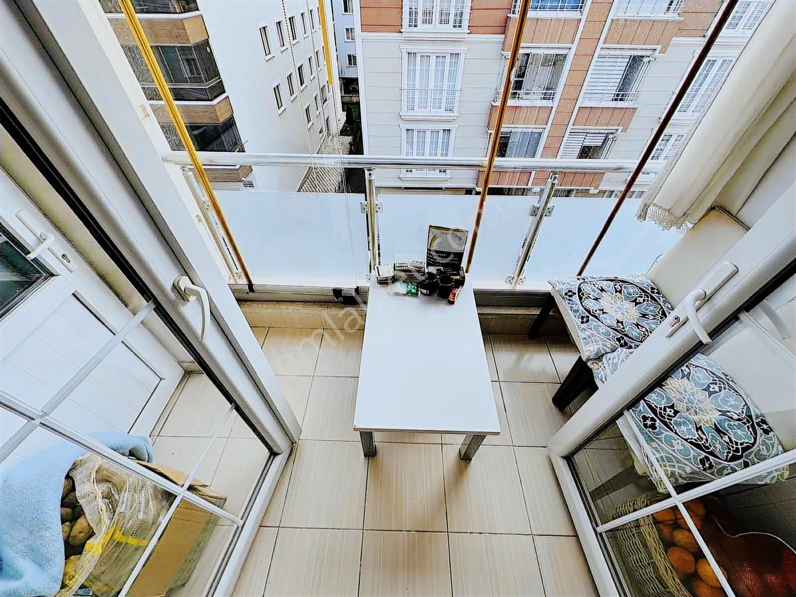 Beyler'den Yeşilovada Katta Öncephe Geniş M² Çift Banyo 3+1daire - Görsel 11