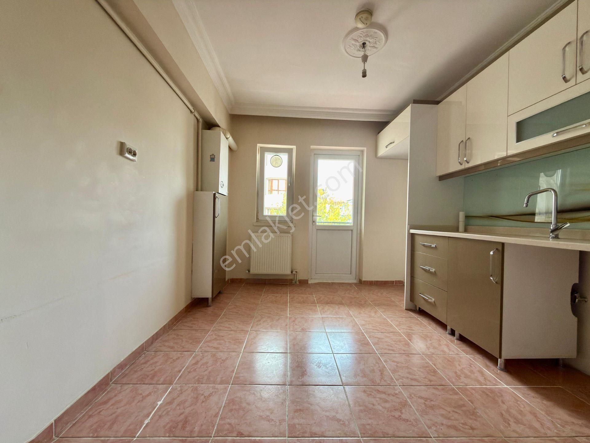 Kalecik Emlak'tan Fatih Mah 2. Kat 3+1 Gb.cephe E.banyolu Full Yapılı - Görsel 2