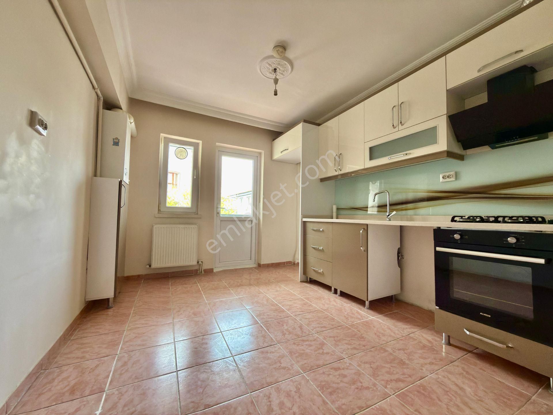 Kalecik Emlak'tan Fatih Mah 2. Kat 3+1 Gb.cephe E.banyolu Full Yapılı