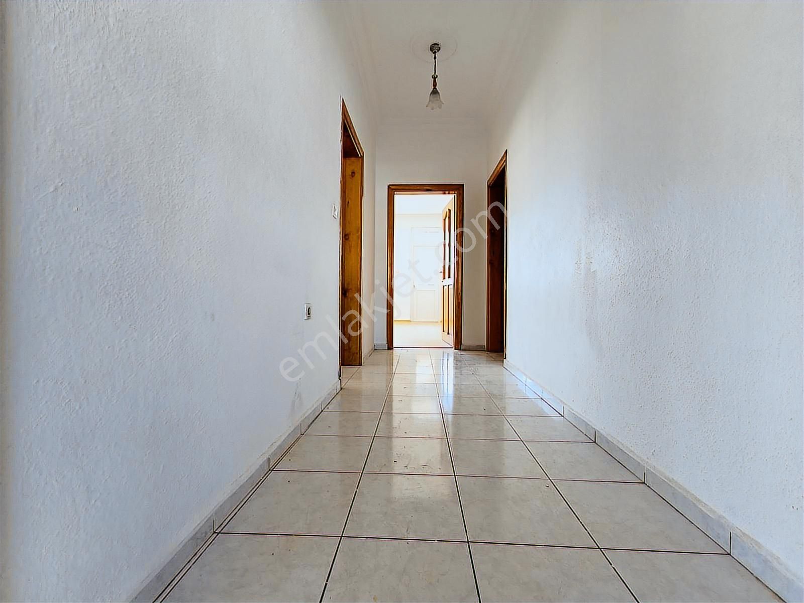 Manavgat Bahçelievler Mahallesi'nde 3+1 Kiralık Daire - Görsel 12