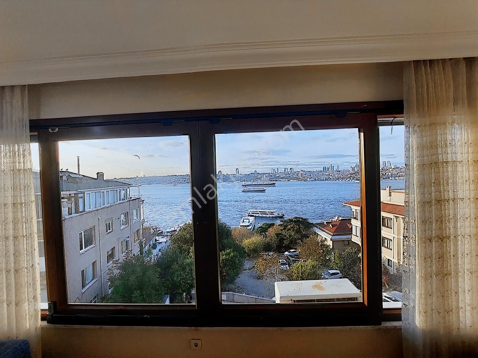 Üsküdar Boğaz Manzaralı Eşyalı Kiralık 3+1 Daire Sultantepe - Görsel 16