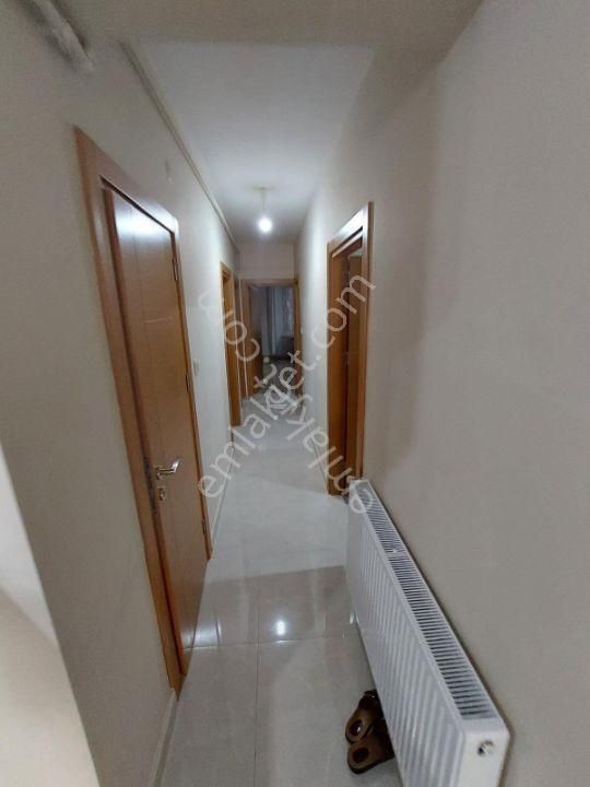 Üsküdar Boğaz Manzaralı Eşyalı Kiralık 3+1 Daire Sultantepe - Görsel 12