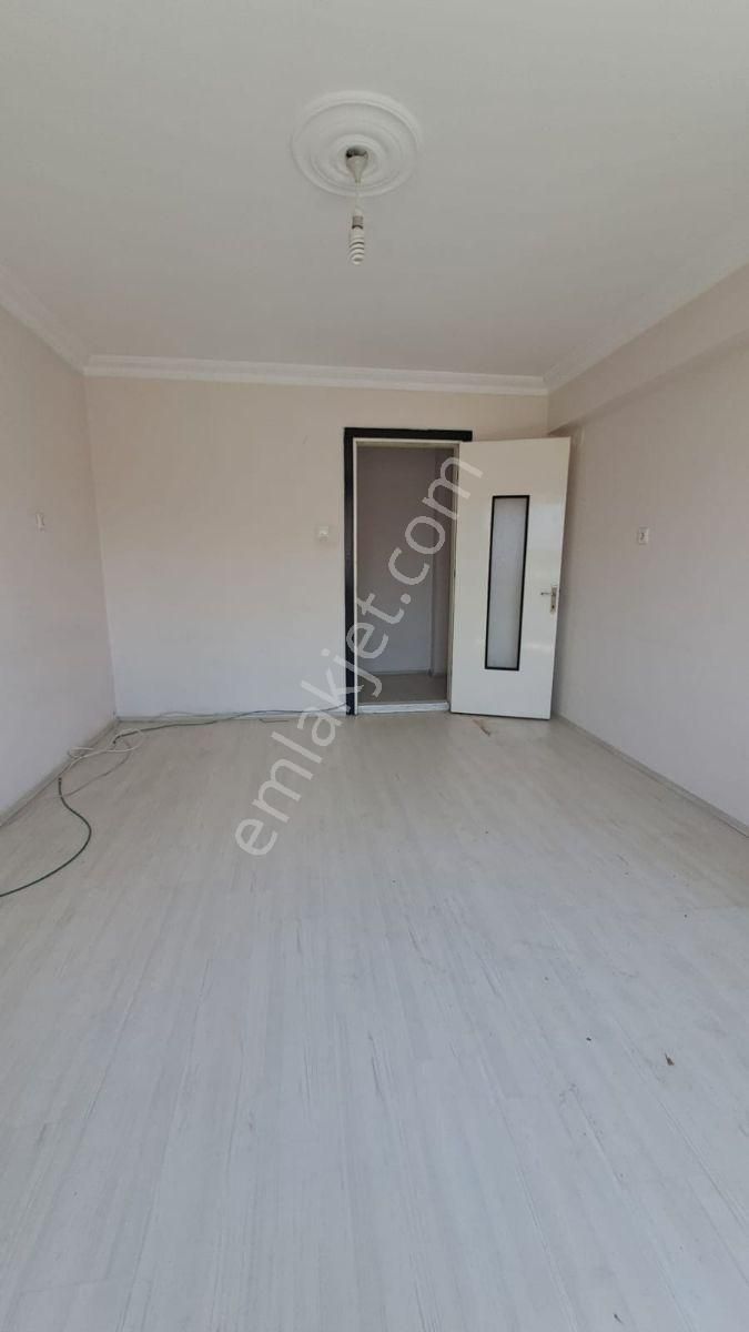 Denizli İstiklal'de 225m²geniş Kaçırılmayacak Fırsat Daire - Görsel 4