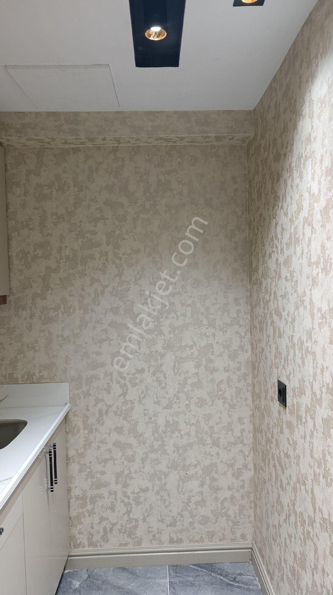 Sıfır Kiralık 1+1 Merkezi Konumda Ofis İçin Oturum İçin Uygun - Görsel 3