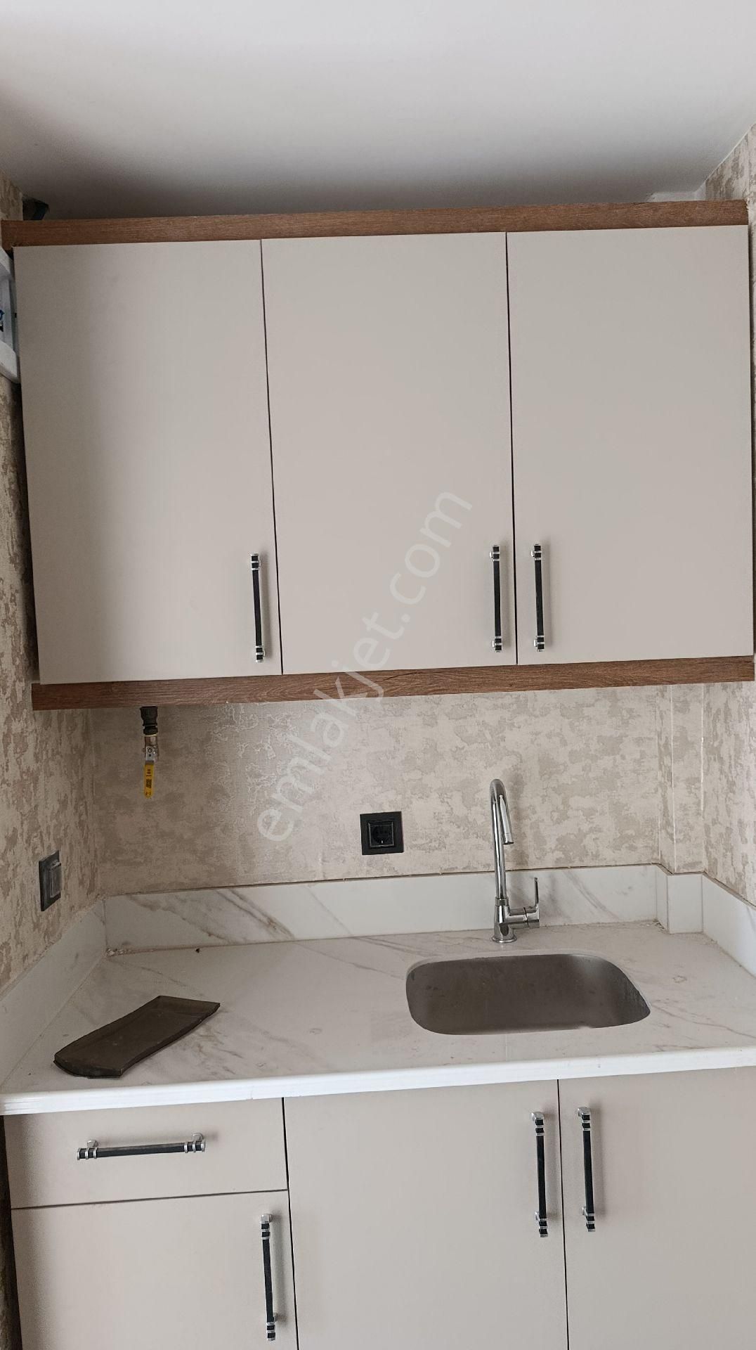 Sıfır Kiralık 1+1 Merkezi Konumda Ofis İçin Oturum İçin Uygun - Görsel 26