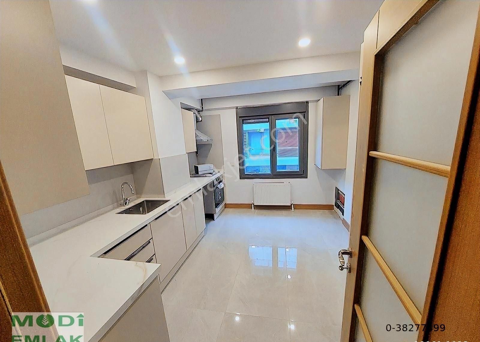 Salacak Sıfır Binada Asansörlü Satılık 3+1 Köşe Daire - Görsel 8