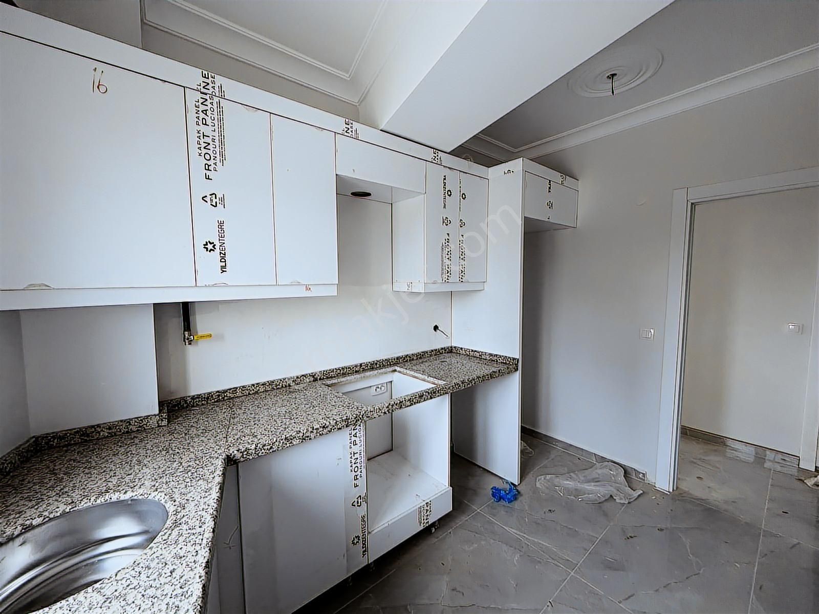 Kanarya'da Marmaray Ve Çarşıya Yakın Sıfır 2+1 Satılık 3.kat - Görsel 9