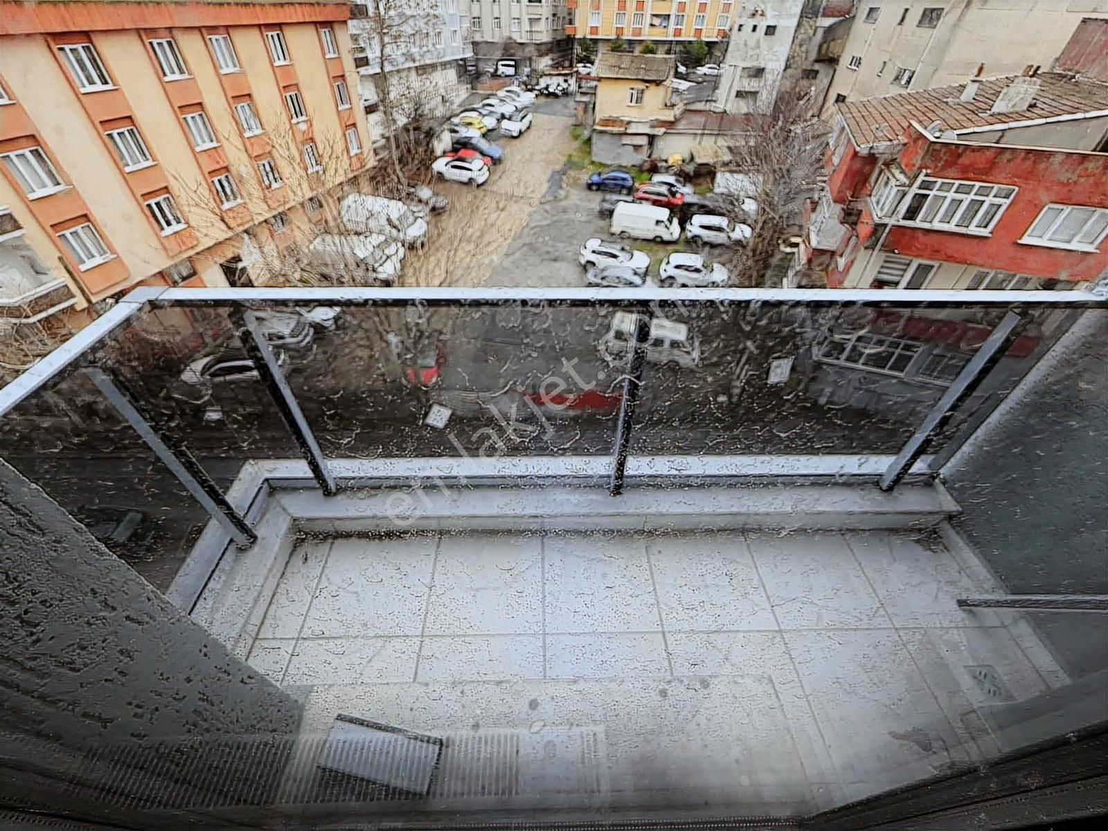 Kanarya'da Marmaray Ve Çarşıya Yakın Sıfır 2+1 Satılık 3.kat - Görsel 5