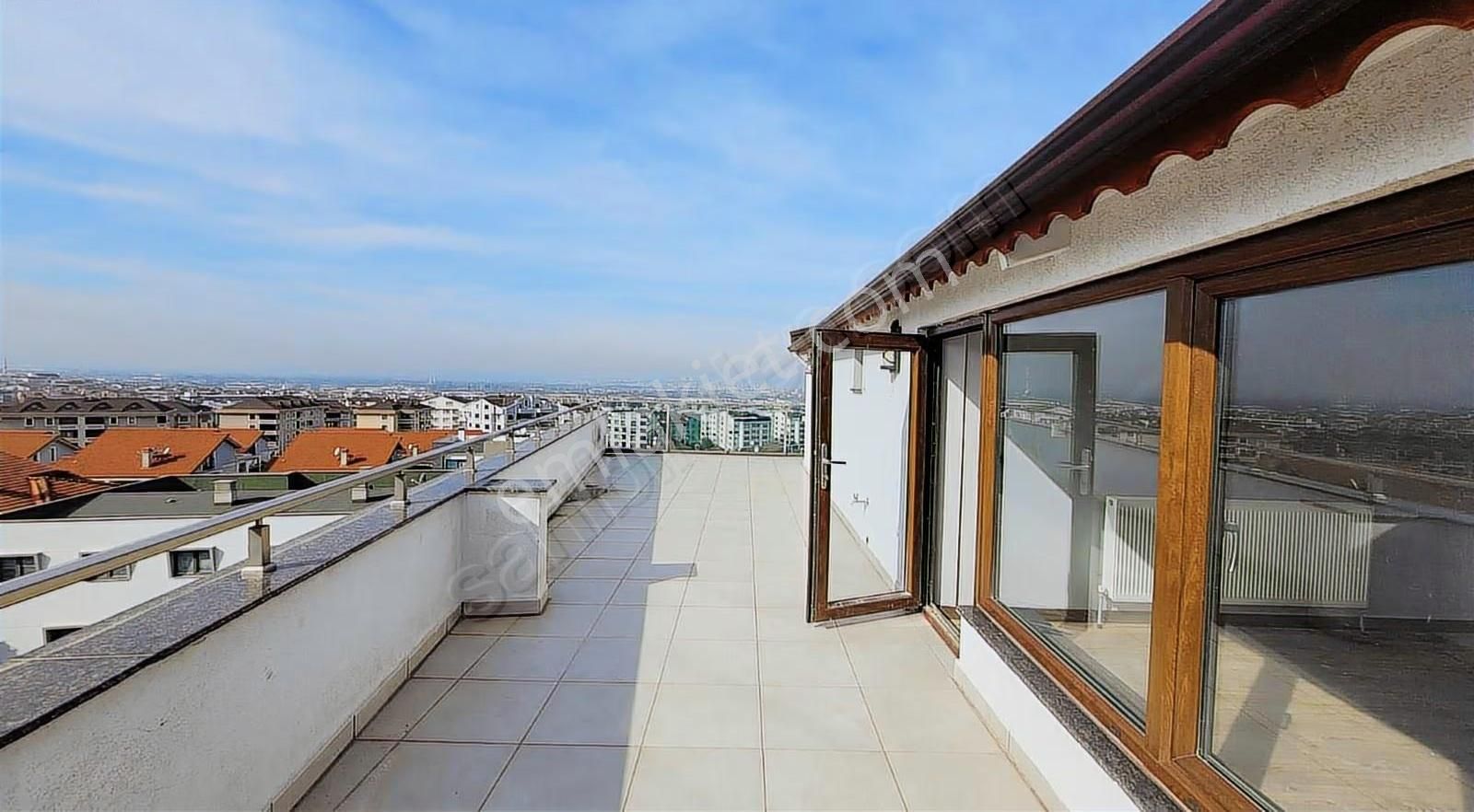 Üçevler Elit Villa Bölgesinde 250 M² Net 5+1 Temiz Kiralık - Görsel 26