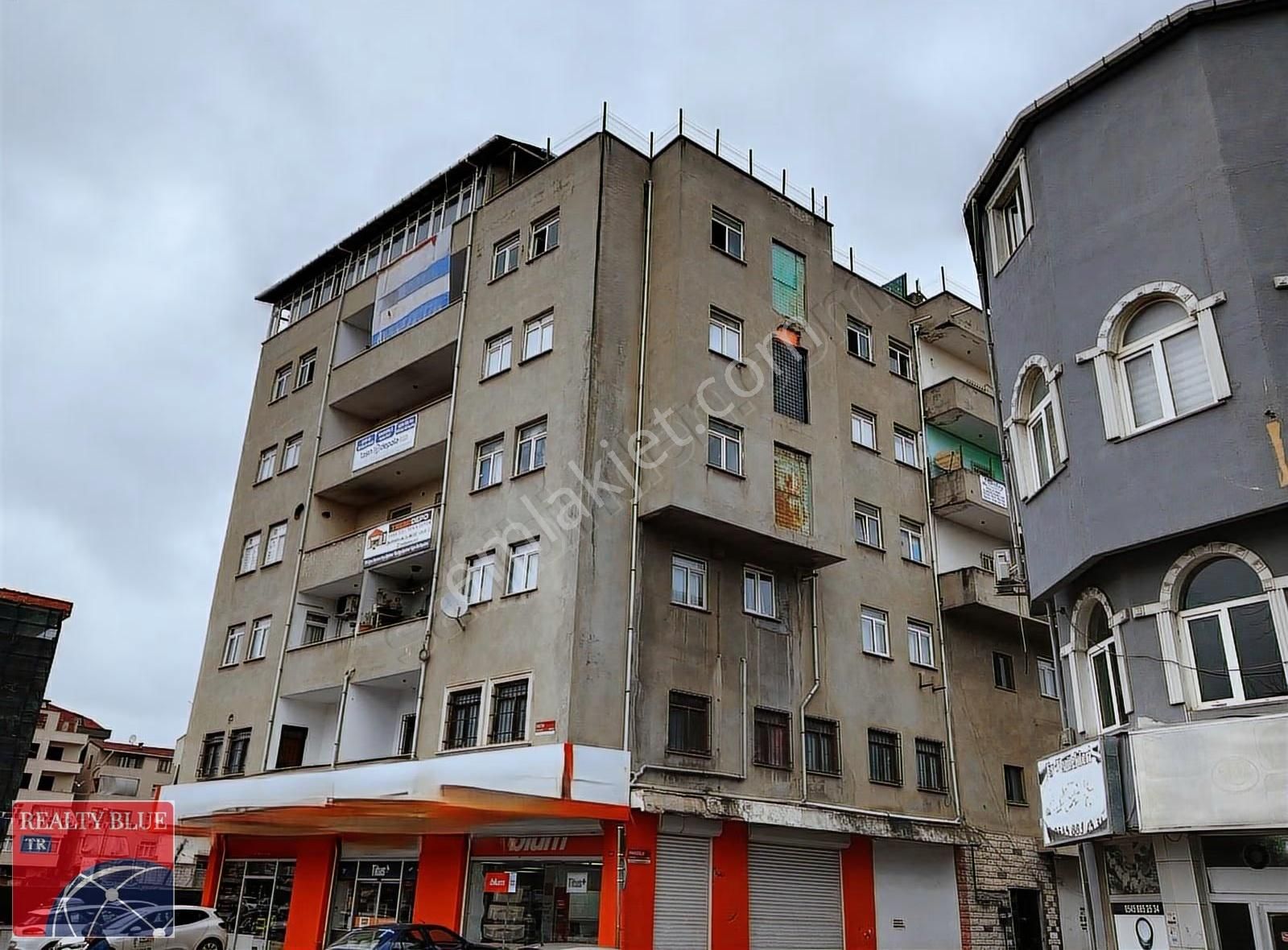 Sultanbeyli'de Depolamaya Uygun Kiralık 500m² Depo Katı - Görsel 2