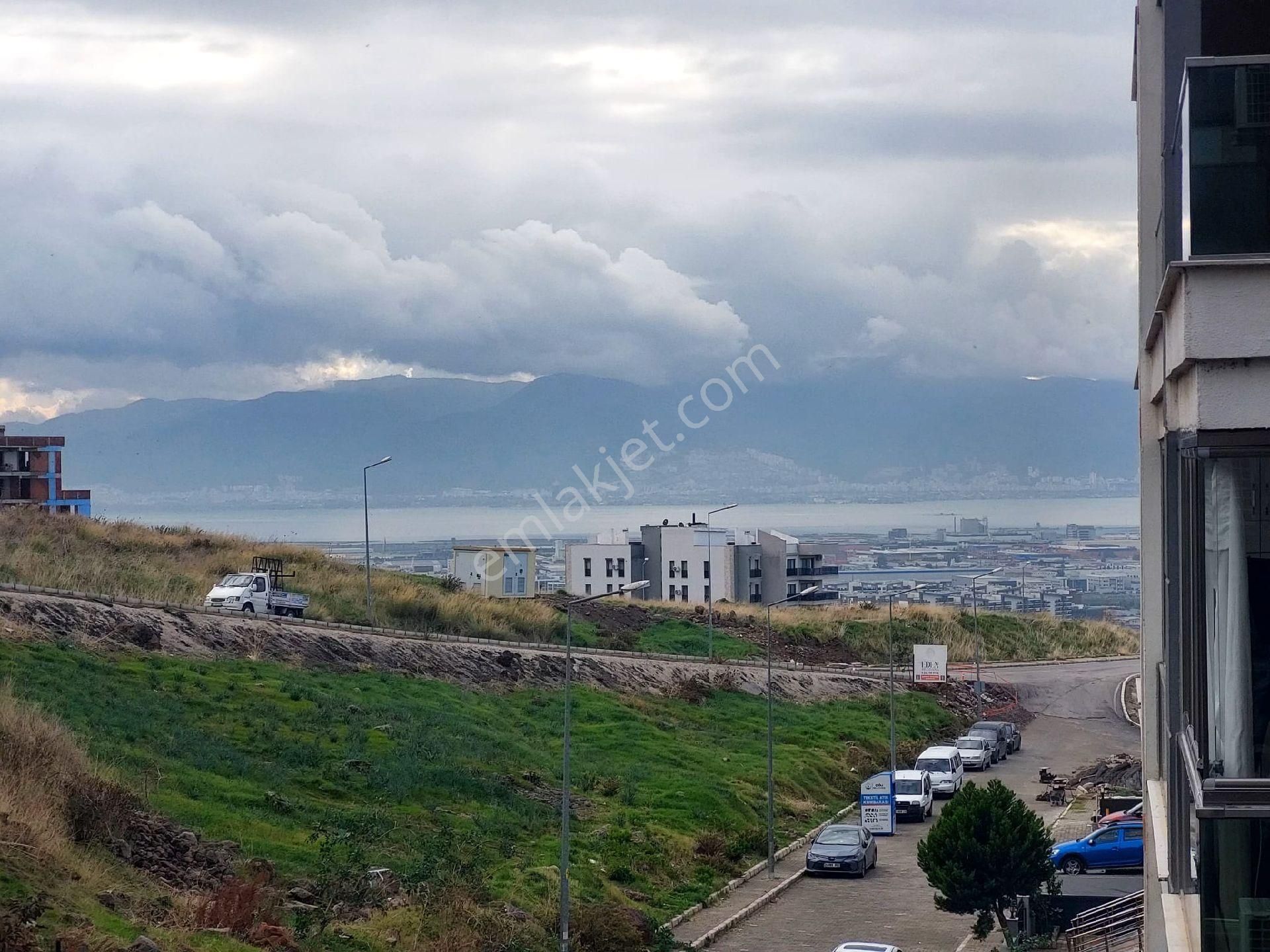 Esentepe De Denız Manzaralı 2+1 Kapalı Mutfak Ara Kat - Görsel 4