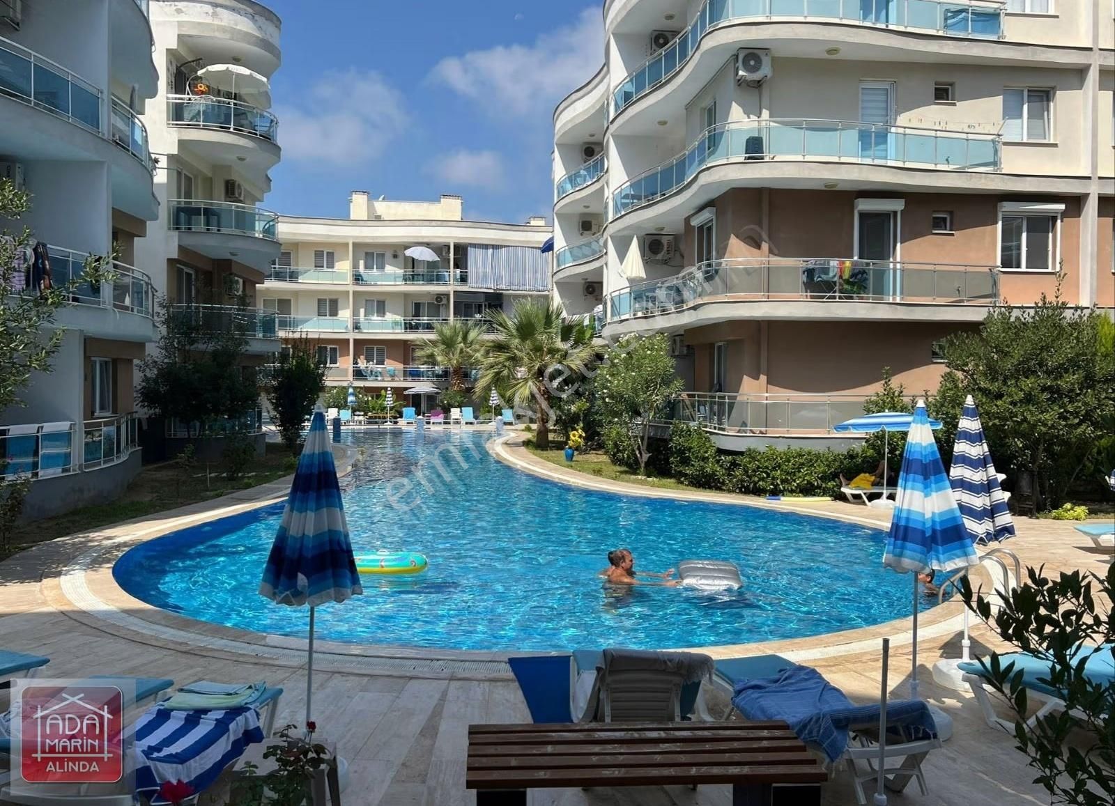 Kuşadası Değirmenderede Nezih Sitede Havuzlu 2+1 Satılık Daire - Görsel 6