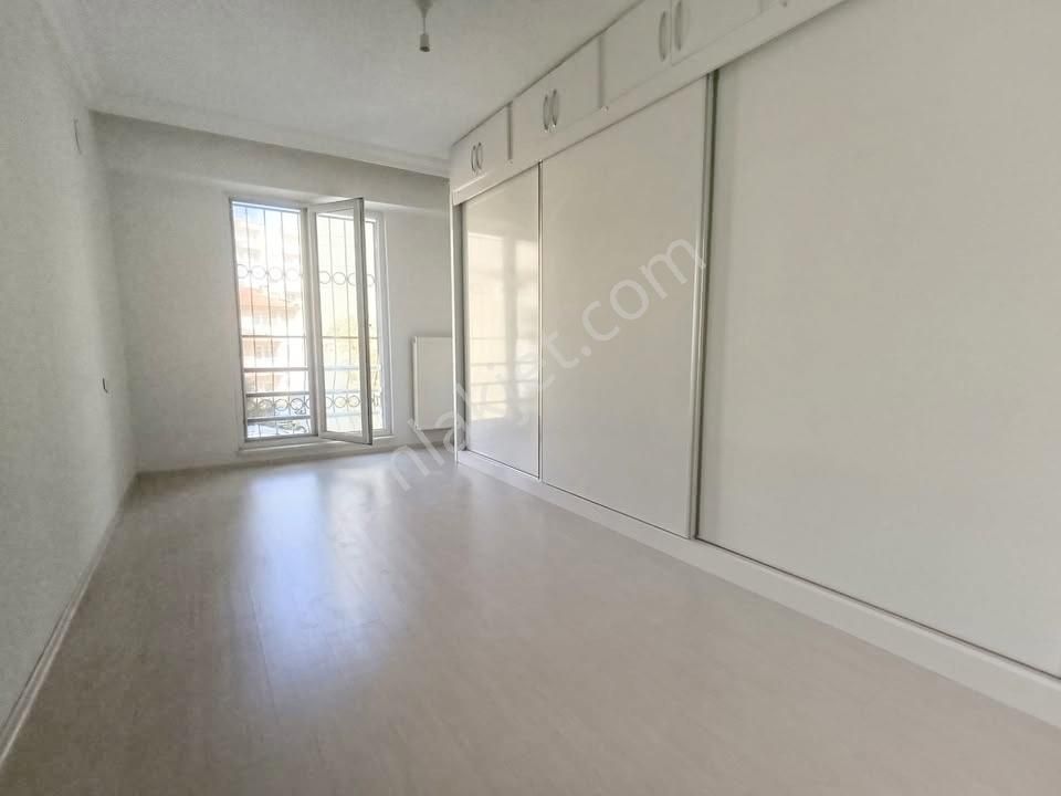 Değirmenönü Mahallesinde Merkezi Konumda 2+1 Daire - Görsel 7