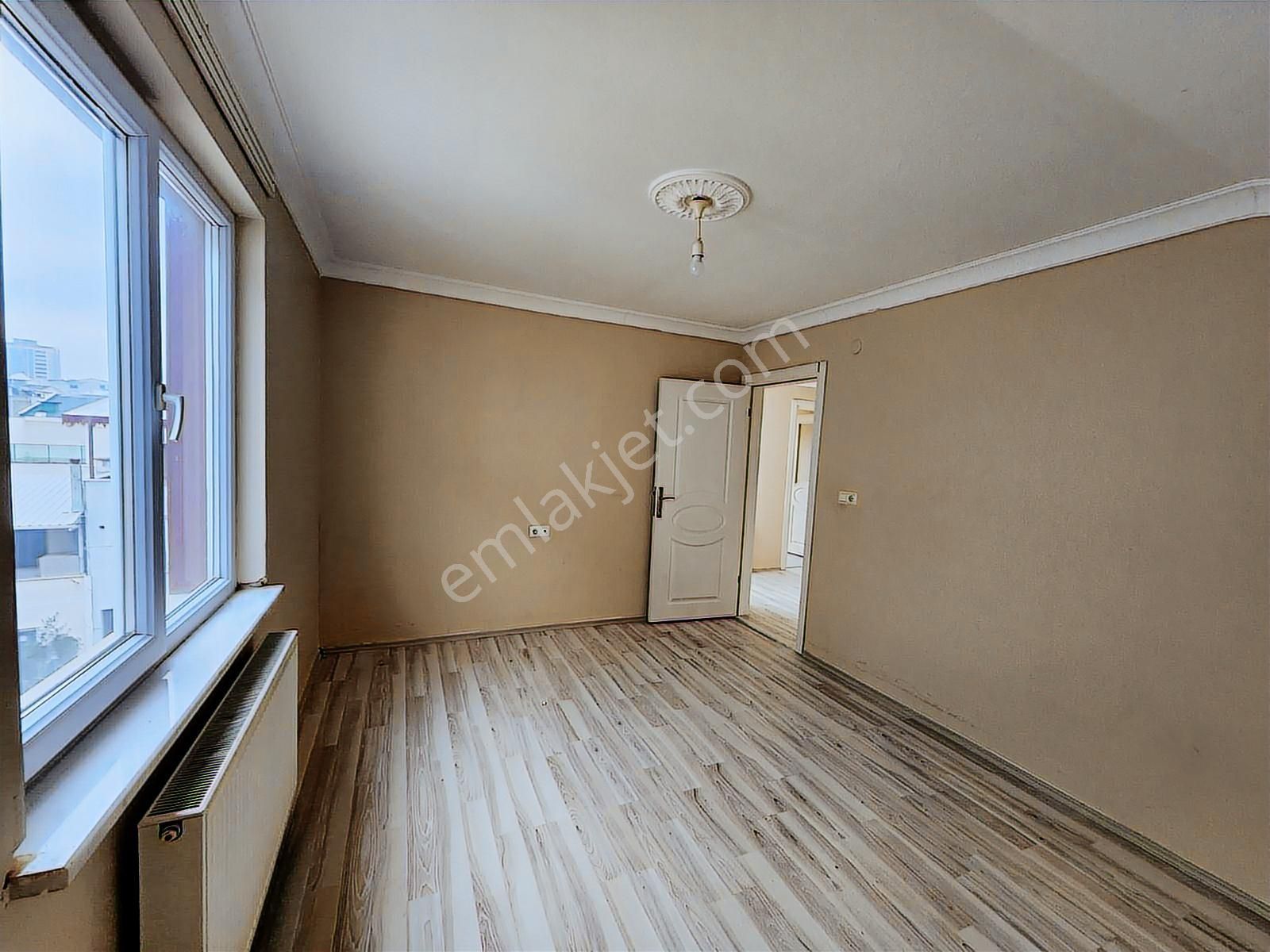 Kayalardan 2+1 Teraslı Manzaralı Büyük Daire - Görsel 12