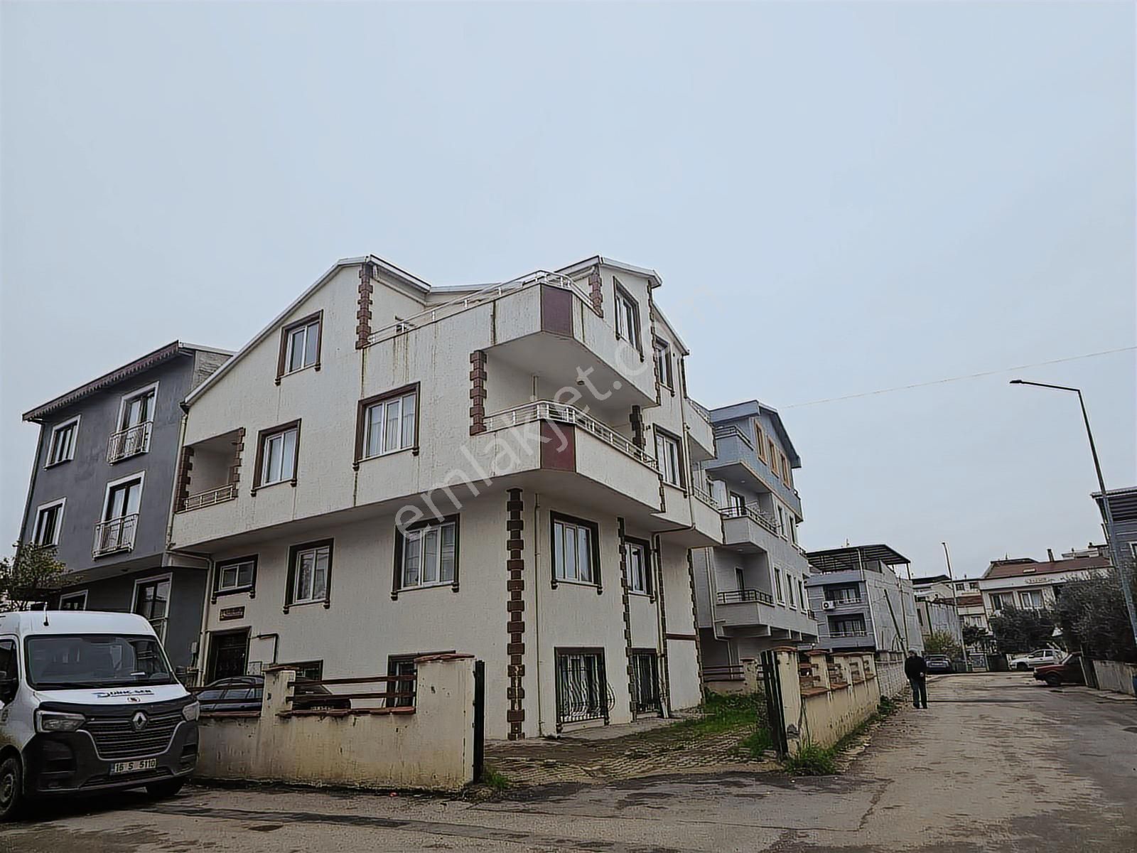 Kayalardan 2+1 Teraslı Manzaralı Büyük Daire - Görsel 31