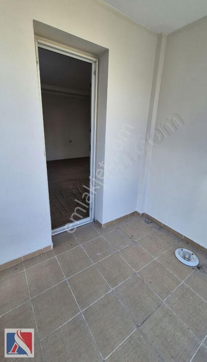 Buca Koop Mah Cadde Üstü 3+1 110 M2 Arakat Doğalgazlı Kiralık - Görsel 12