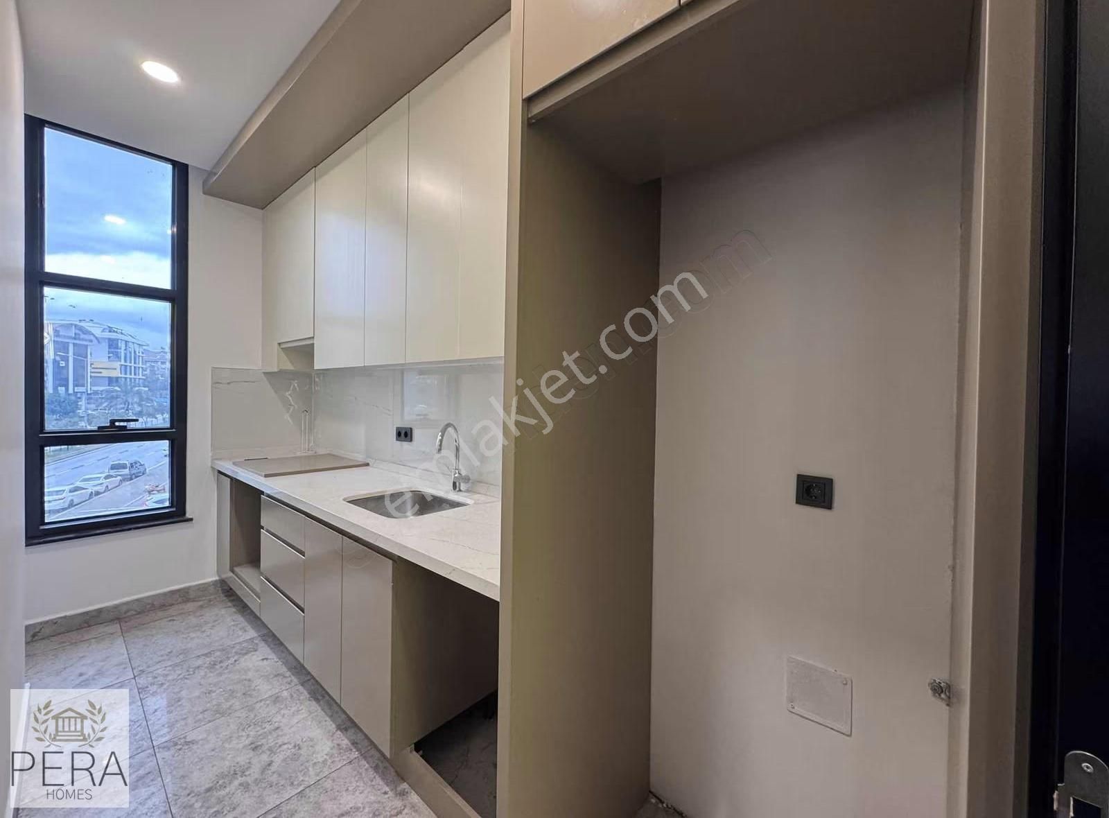 Alanya Merkez Plaza Ayrı Mutfak Geniş Kullanım 2+1 Kiralık Ofis - Görsel 10