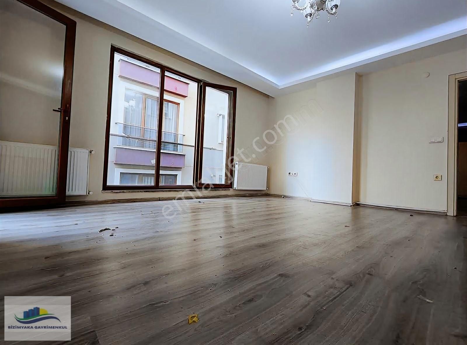 Bizimyaka Dan Yenidoğan Da Merkezde Çok Geniş Giriş Düpleks