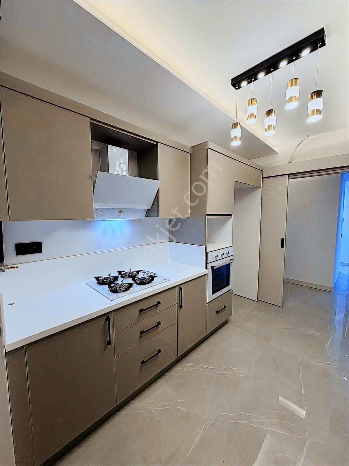 Total'den Tekince Cadde'de İskanlı K.mutfaklı Ultra Lüx Daire !! - Görsel 18