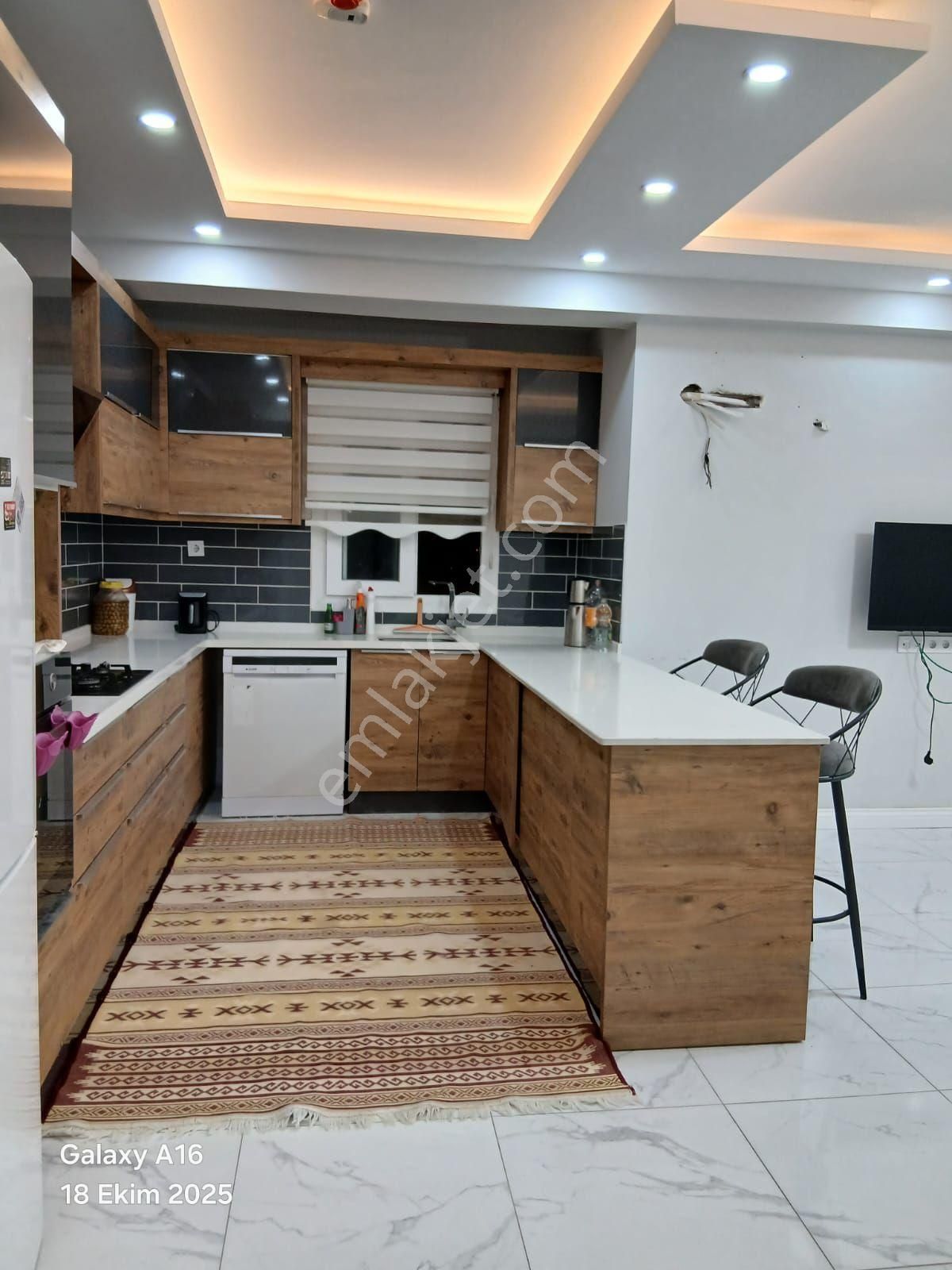 Satılık Lüks Daire!!tarsus Kavaklı M.divan Su Sitesinde 12/7.kat 165 M2 3+1 A.mutfak - Görsel 7