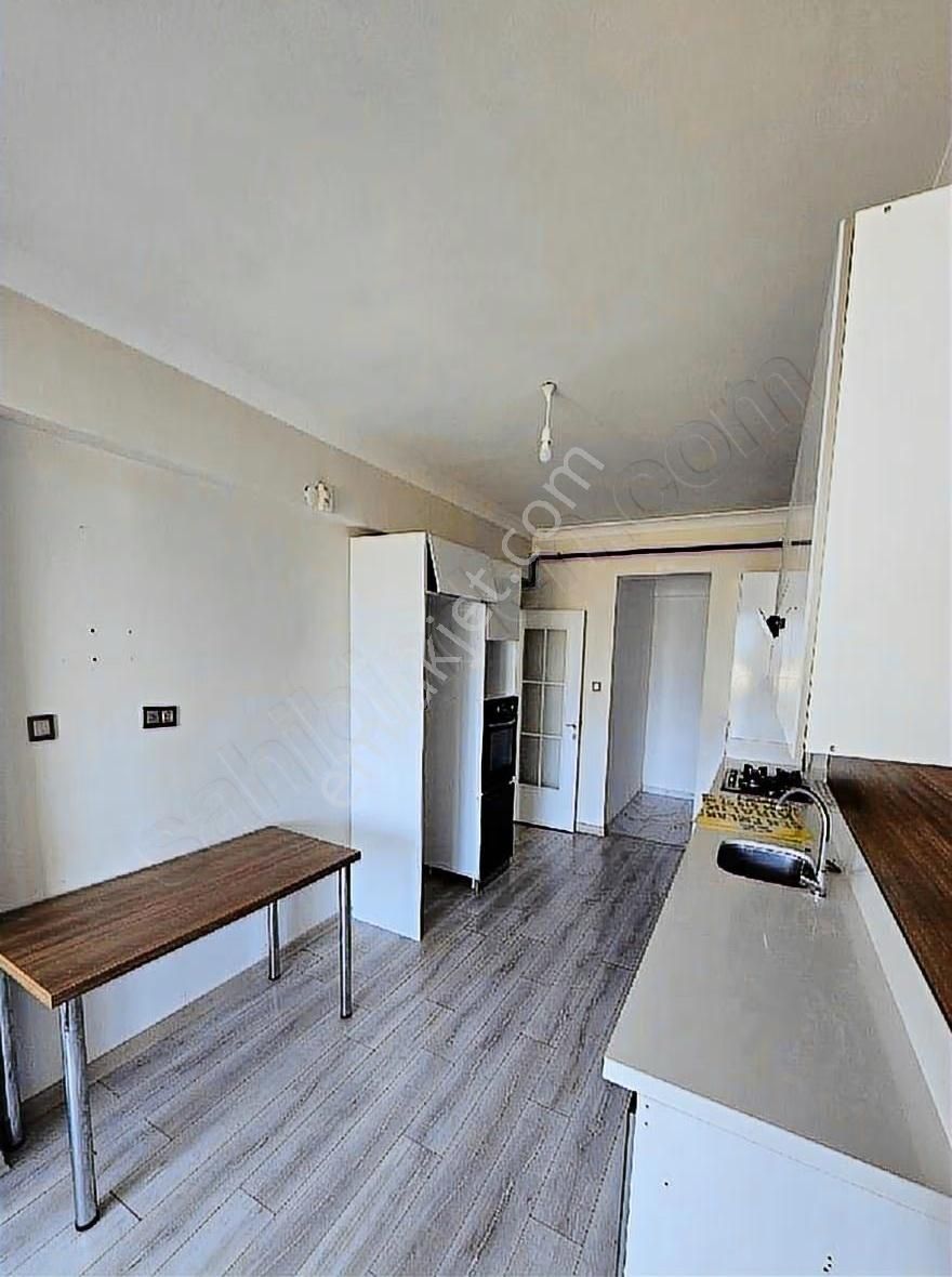 Şen Emlak'tan Satılık 4+1 Daire... - Görsel 3