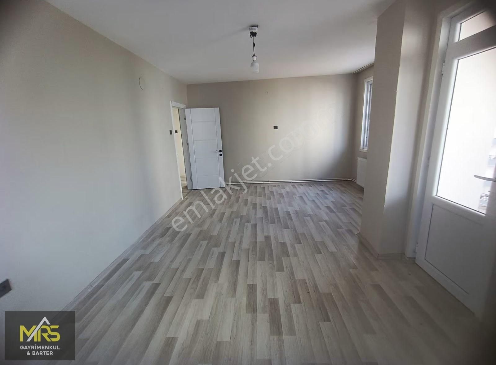 Mrs Gayrimenkulden Menderes Mah.de Kiralık Havuzlu 3+1 Daire - Görsel 22