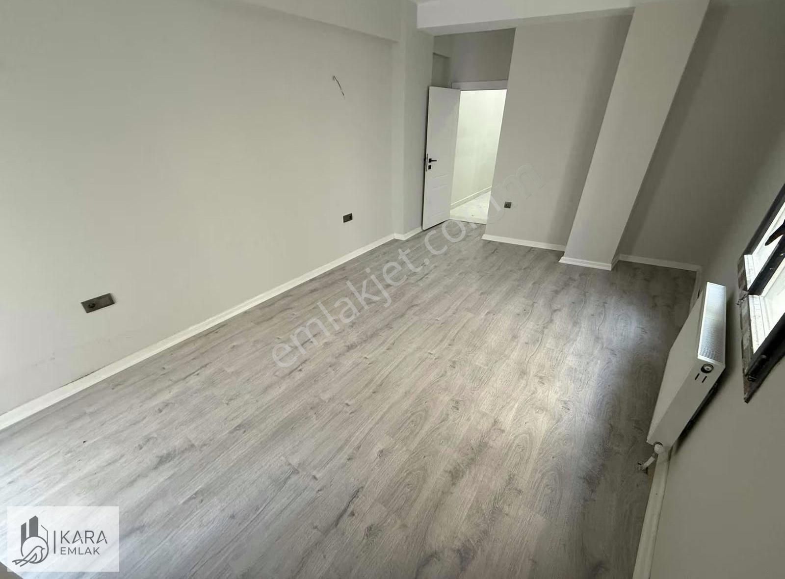 Yeşilova Mah'de 2+1 100 M2 K.otopark Teraslı Sıfır Daire - Görsel 3