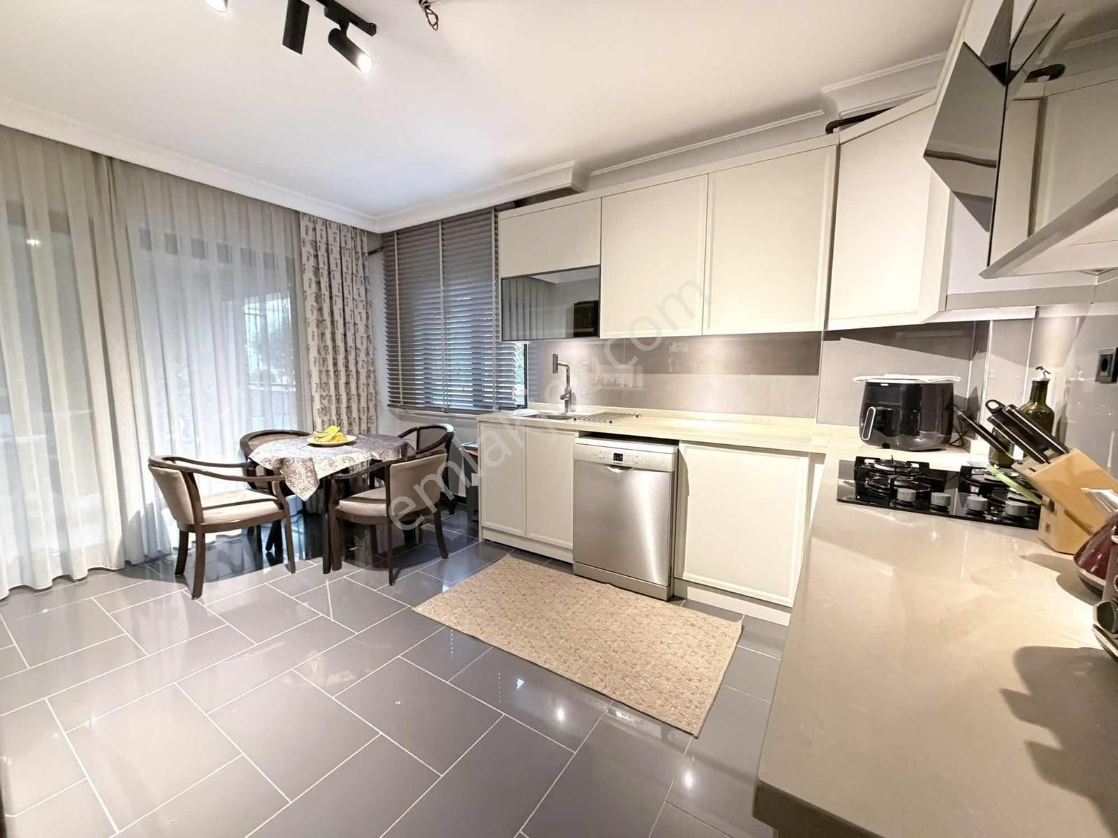 Balat Park Panorama'da 3+1 Ebeveyn Banyolu Satılık Daire - Görsel 32