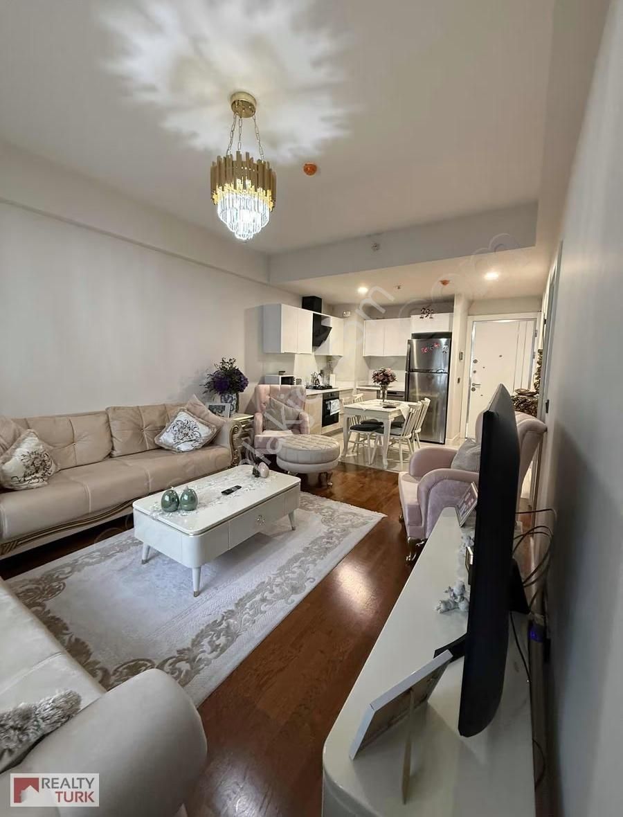 Vaditepe Göl Evleri 1+1 Full Tadilatlı Acil Satılık Boş Daire