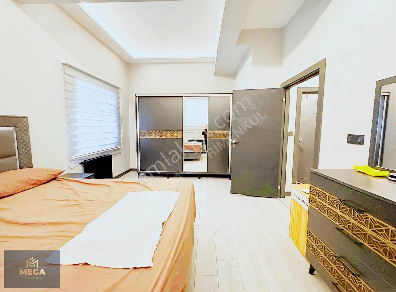 19 Mayıs Cd Üzeri Ful Eşyalı Lülks Yüksek Kira Getirili Y.giriş - Görsel 15