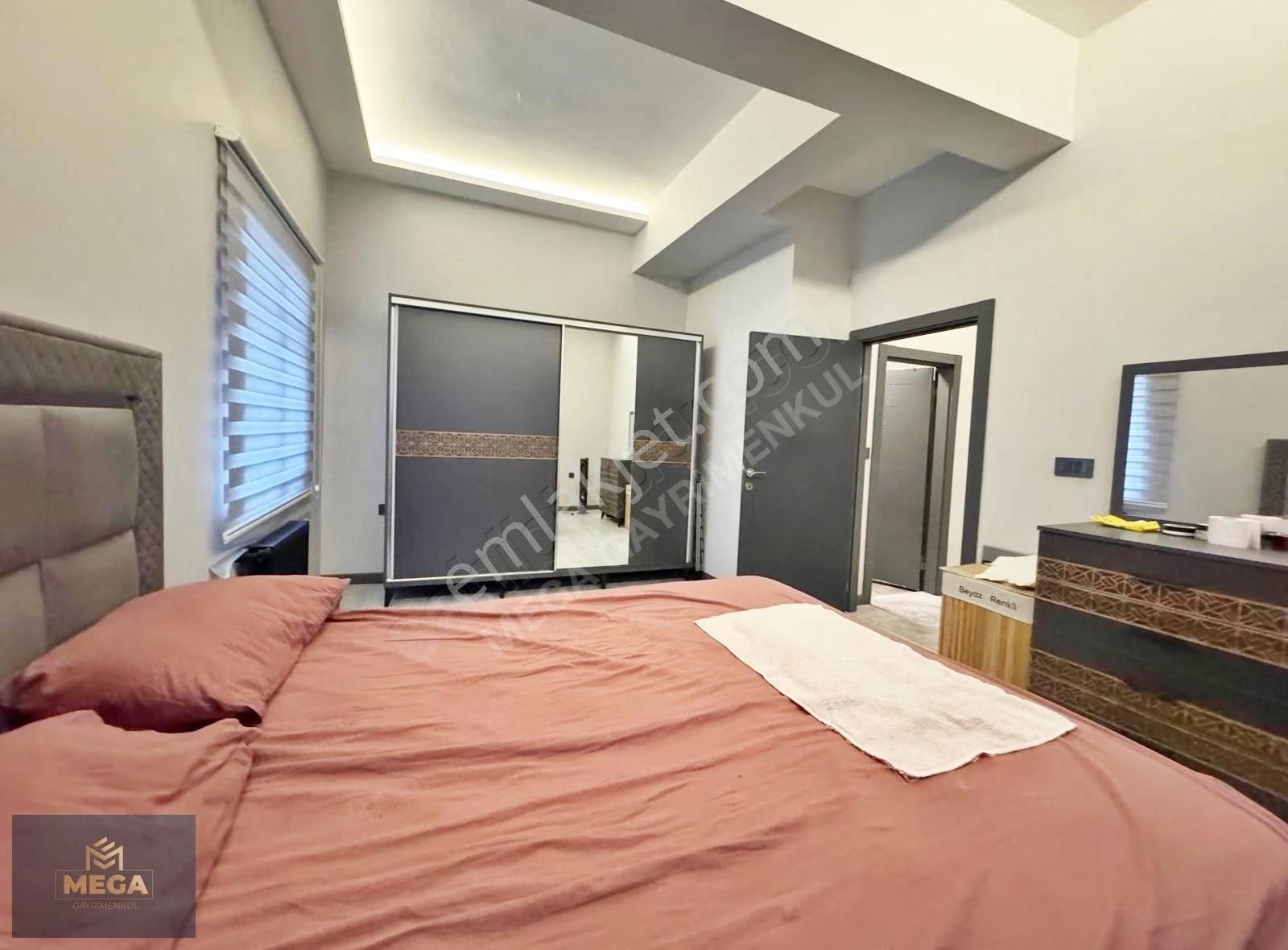 19 Mayıs Cd Üzeri Ful Eşyalı Lülks Yüksek Kira Getirili Y.giriş - Görsel 21