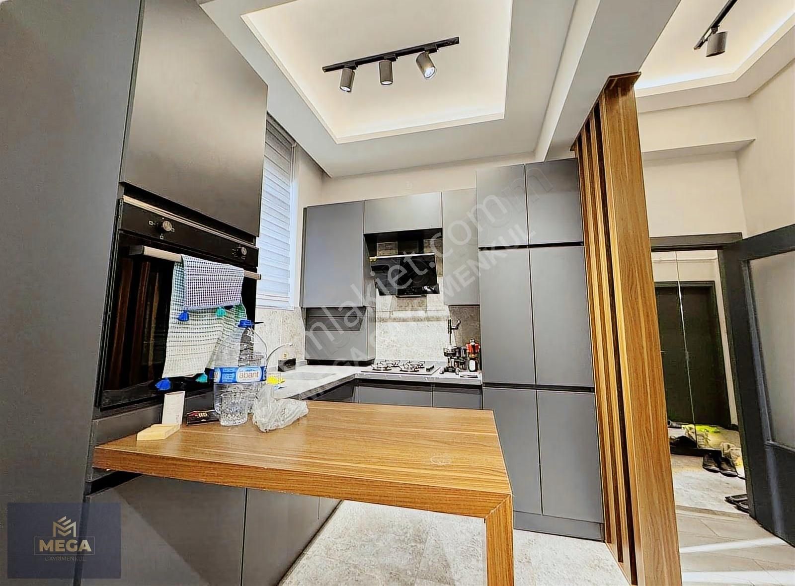 19 Mayıs Cd Üzeri Ful Eşyalı Lülks Yüksek Kira Getirili Y.giriş - Görsel 17