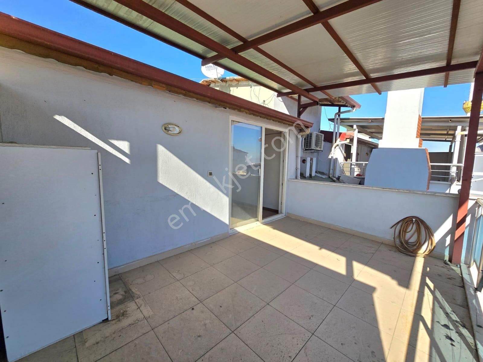 Kaymakamlığa Yürüme Mesafesinde, 2 Banyo Ve 2 Teraslı Daire - Görsel 32