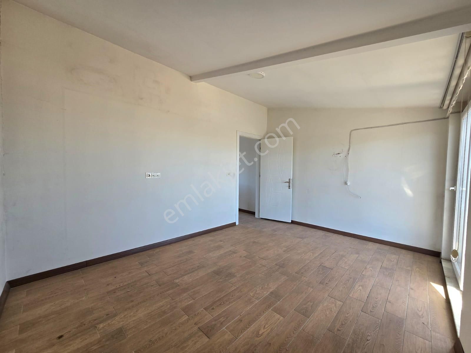 Kaymakamlığa Yürüme Mesafesinde, 2 Banyo Ve 2 Teraslı Daire - Görsel 30