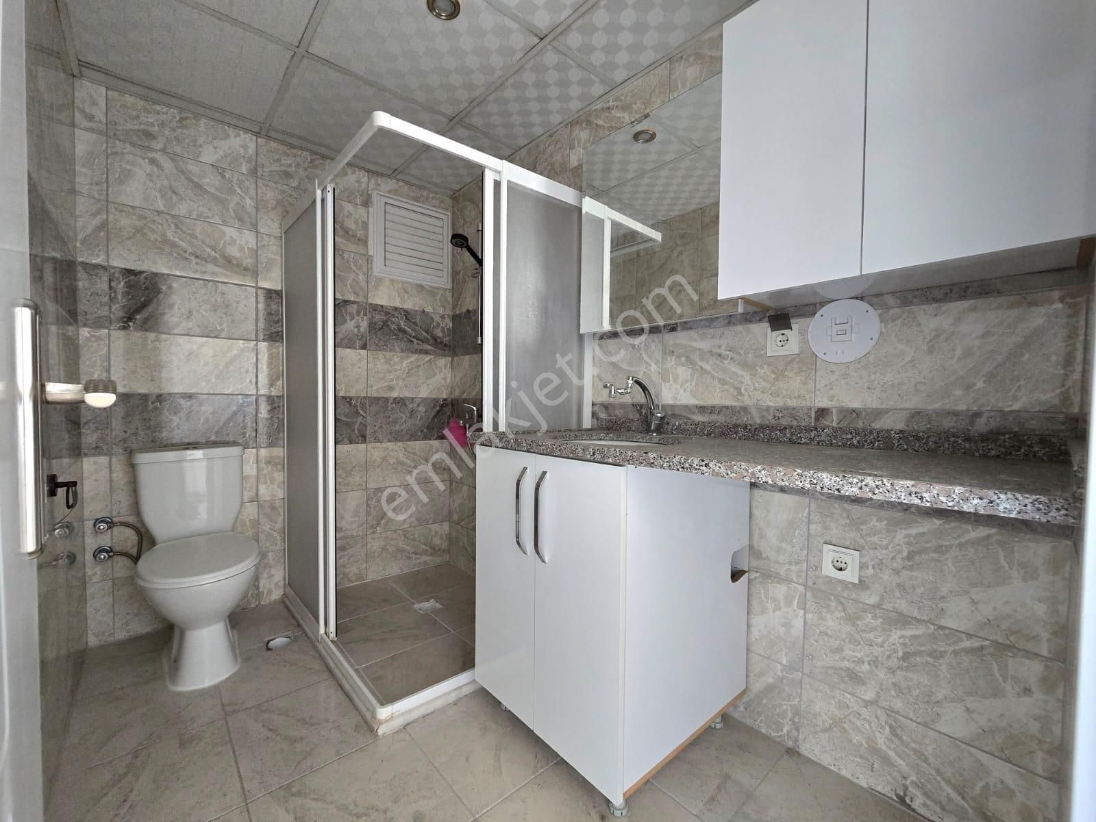 Kaymakamlığa Yürüme Mesafesinde, 2 Banyo Ve 2 Teraslı Daire - Görsel 34
