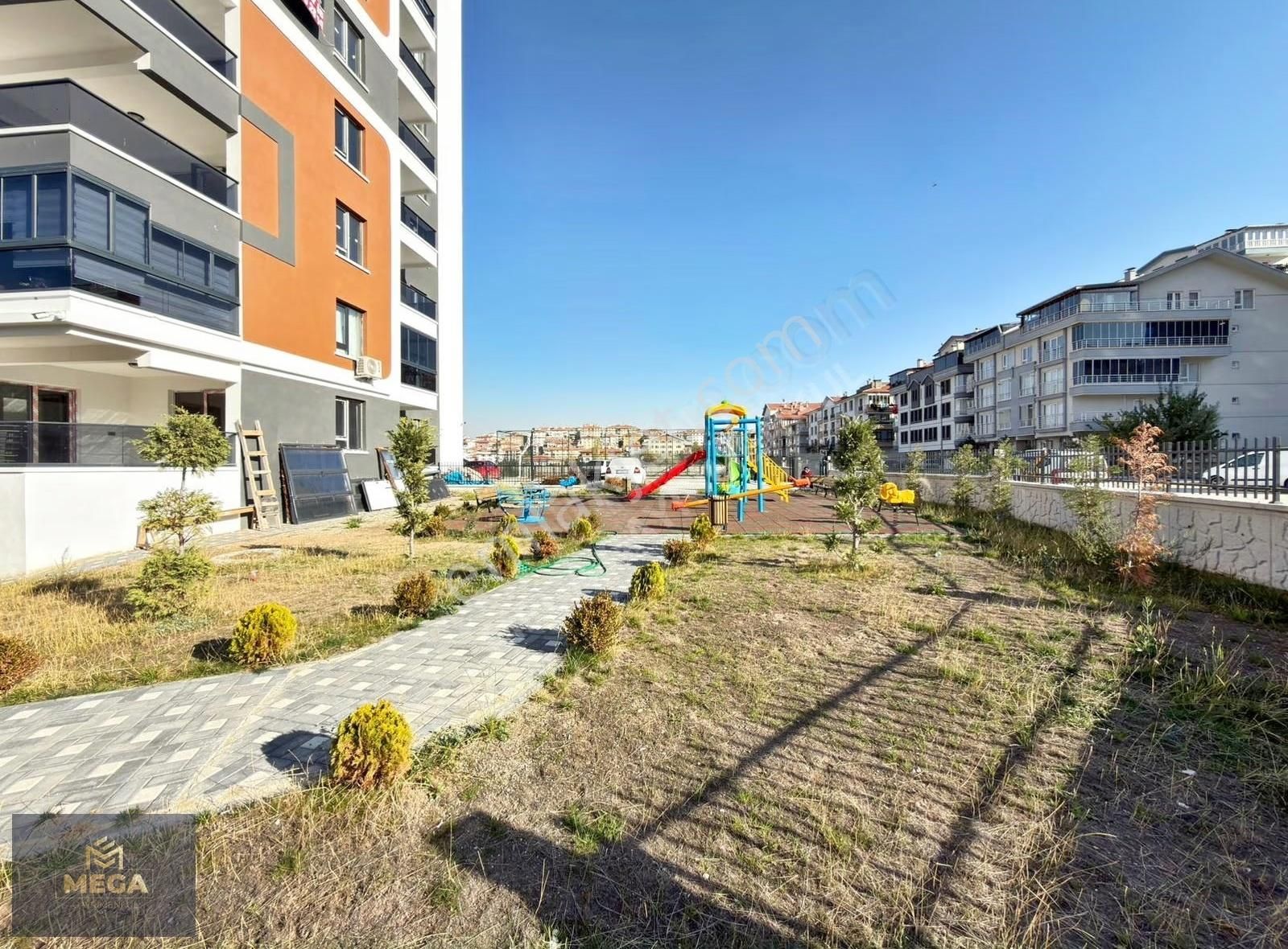 Ovacık Ta Bulvar Cephe 16.kat Köşe Teras Balkonlu G.odalı 4*1 - Görsel 8