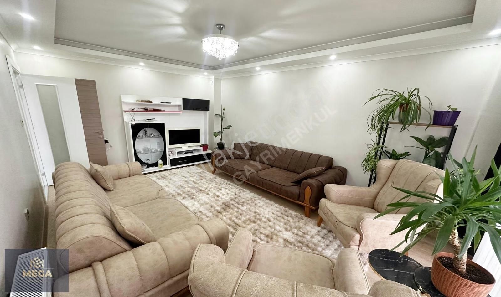 Yenı Bınada Cad. 1 Sokak Lüks Yapılı Büyük Metrekareli Ön Cephe - Görsel 10