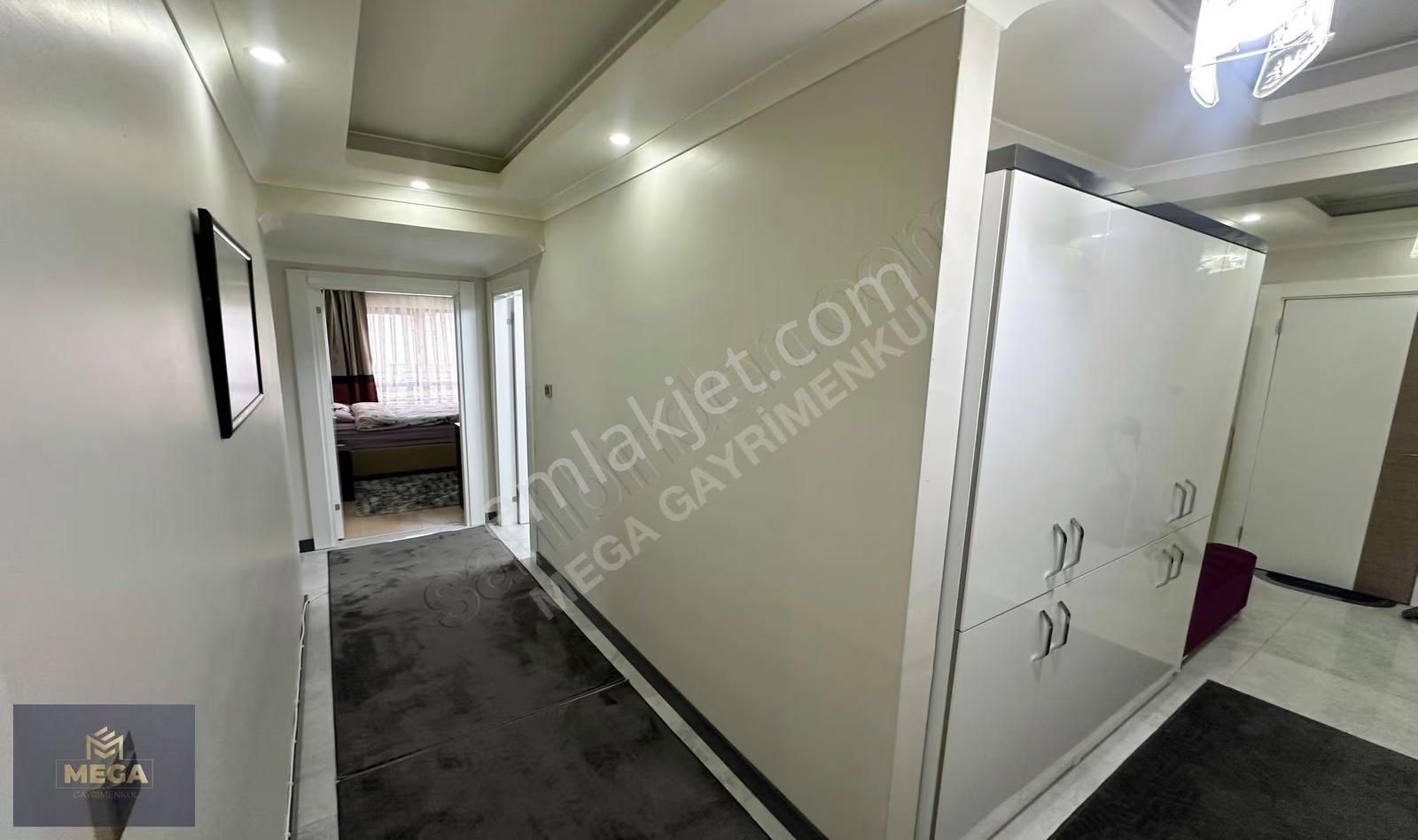 Yenı Bınada Cad. 1 Sokak Lüks Yapılı Büyük Metrekareli Ön Cephe - Görsel 15