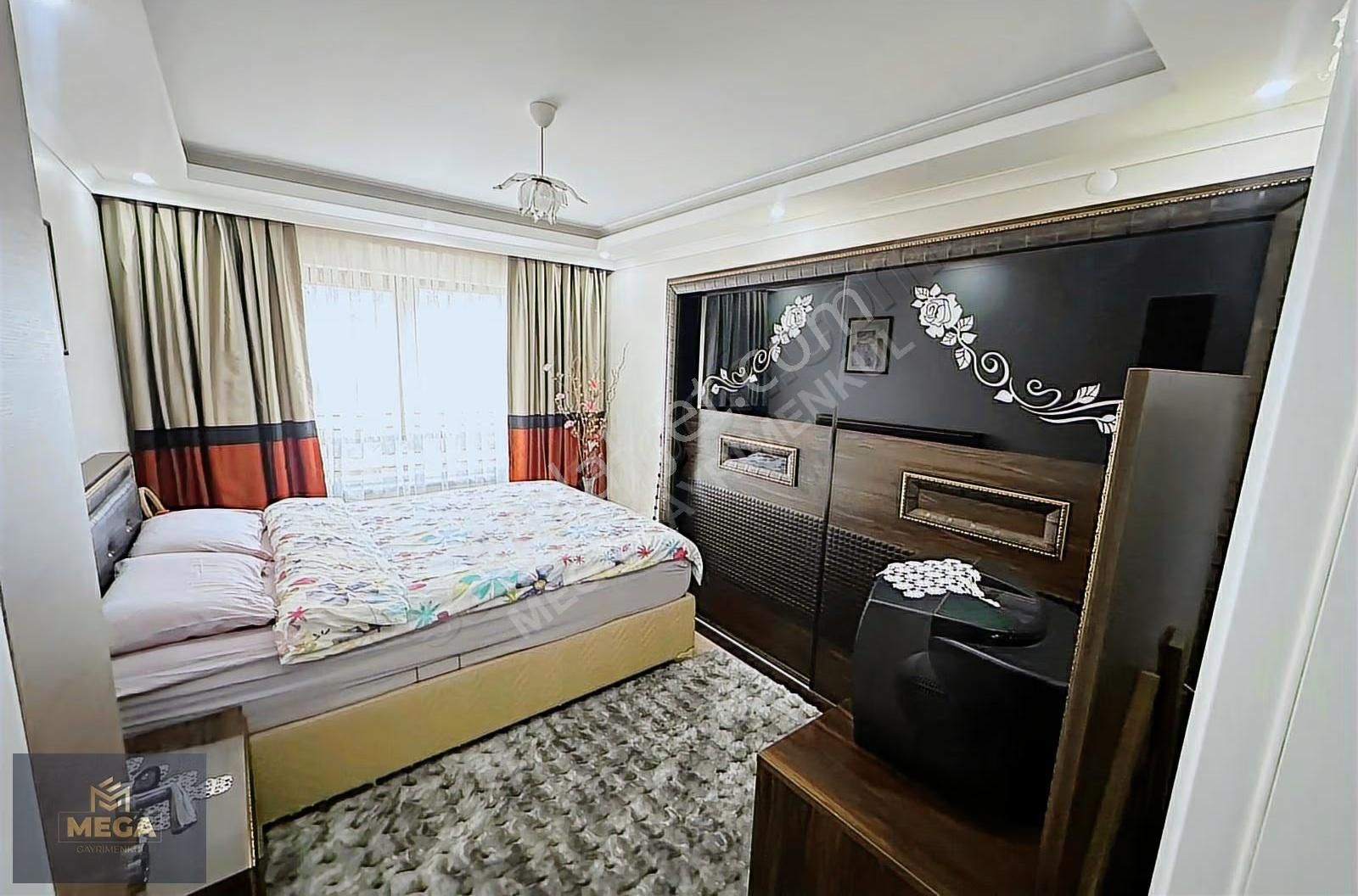 Yenı Bınada Cad. 1 Sokak Lüks Yapılı Büyük Metrekareli Ön Cephe - Görsel 22