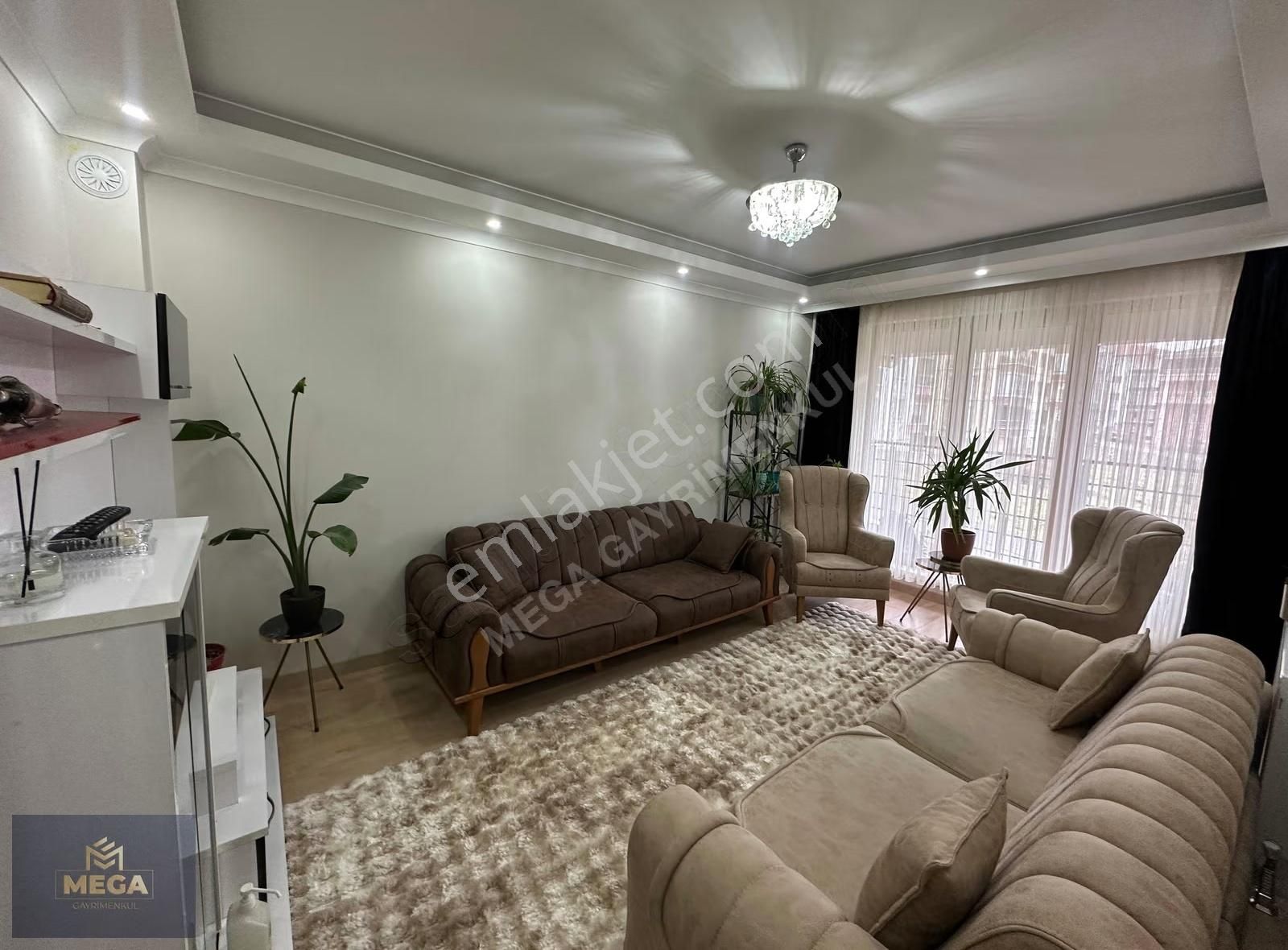 Yenı Bınada Cad. 1 Sokak Lüks Yapılı Büyük Metrekareli Ön Cephe - Görsel 4